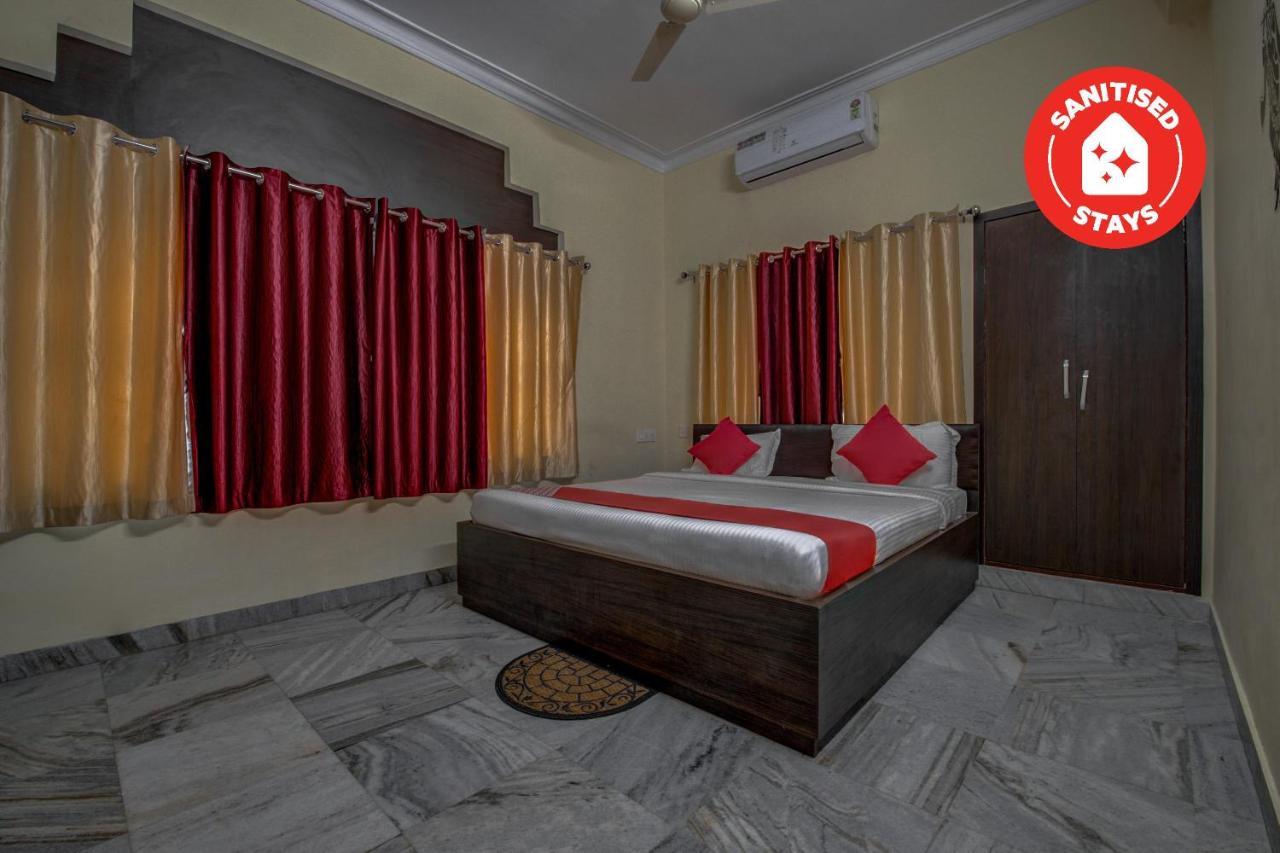 Oyo 12960 Hotel Adrija Salt Lake City Εξωτερικό φωτογραφία