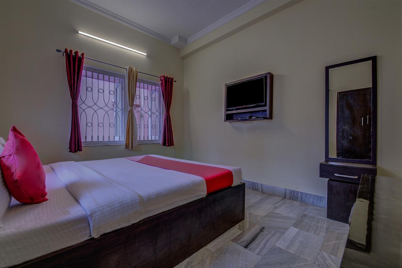 Oyo 12960 Hotel Adrija Salt Lake City Εξωτερικό φωτογραφία