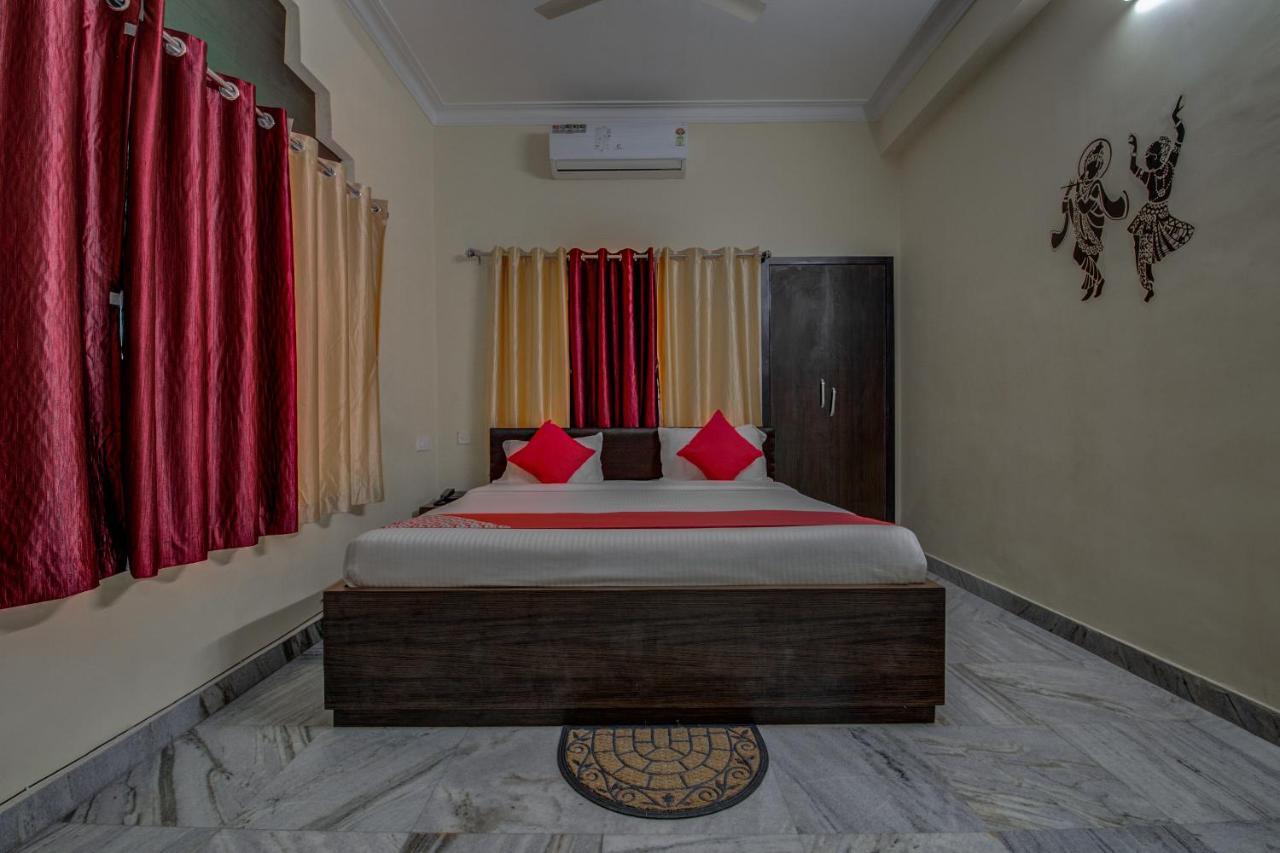 Oyo 12960 Hotel Adrija Salt Lake City Εξωτερικό φωτογραφία