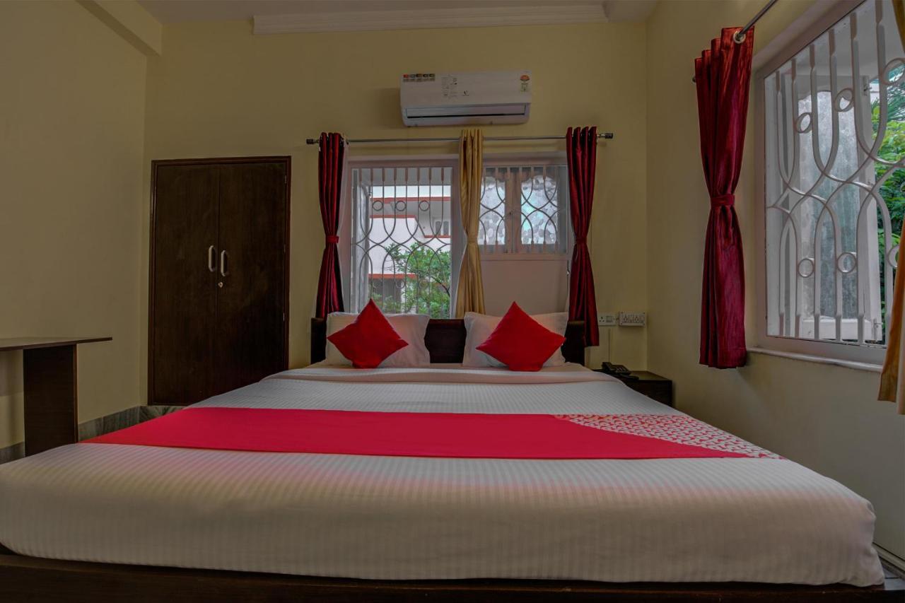 Oyo 12960 Hotel Adrija Salt Lake City Εξωτερικό φωτογραφία